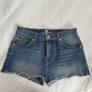 7 For All Mankind NWOT Cutoff Classic Jean Shorts